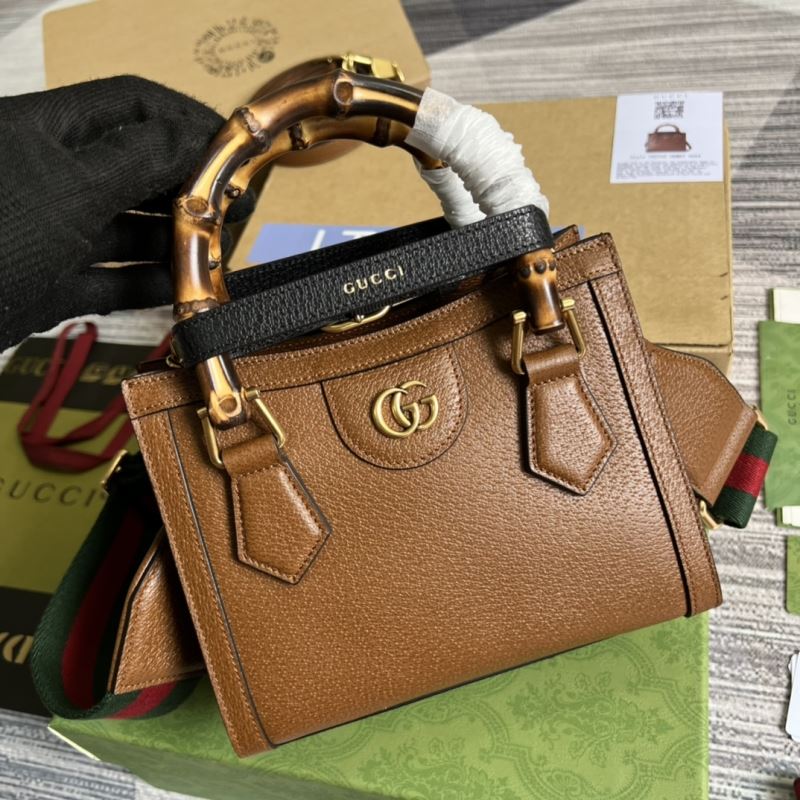 Gvc*1 tote bags